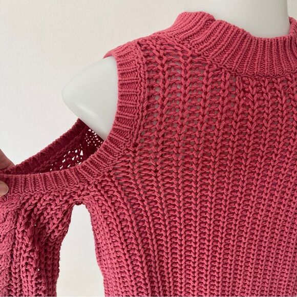 Aeropostale Rose Cable Cold Shoulder Sweater Size S - Picture 4 of 7